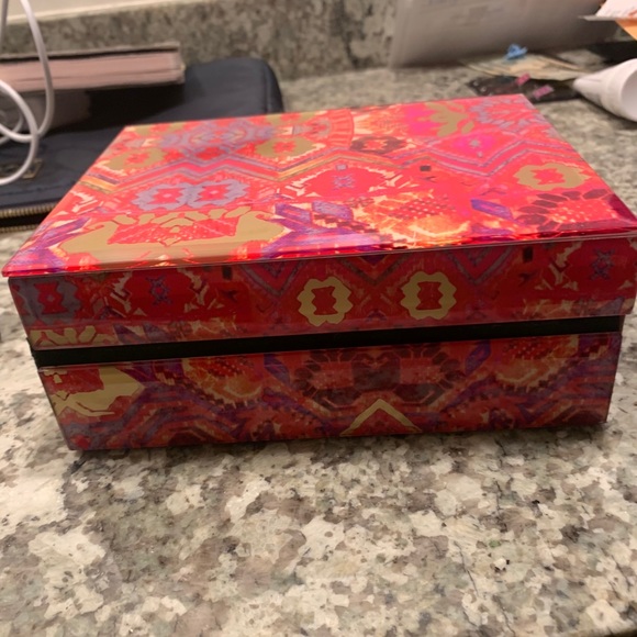 Stunning jewelry box